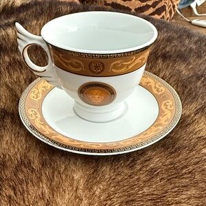 Versace Elegant Gold and White porcelain tea cup and saucer set!!!